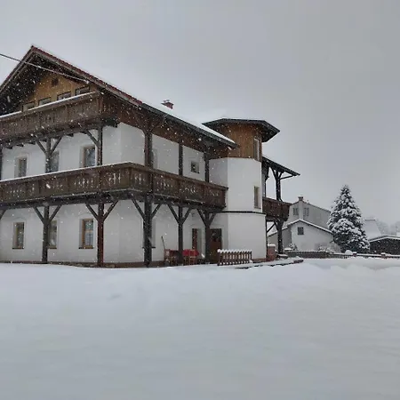 Family Apartments In Vrchlabi, Giant Mountains - Pension 220 3*