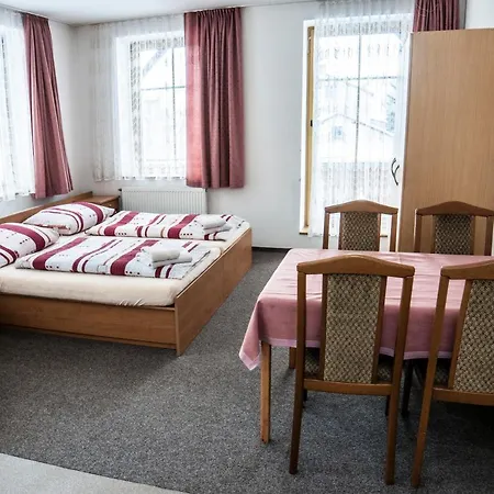 Family Apartments In Vrchlabi, Giant Mountains - Pension 220