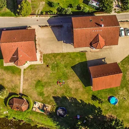 Family Apartments In Vrchlabi, Giant Mountains - Pension 220 3*